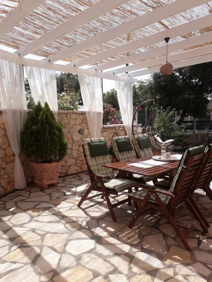 Villa Nereid Glafki - Enjoy Summer Sunsets Áyios Nikítas Buitenkant foto