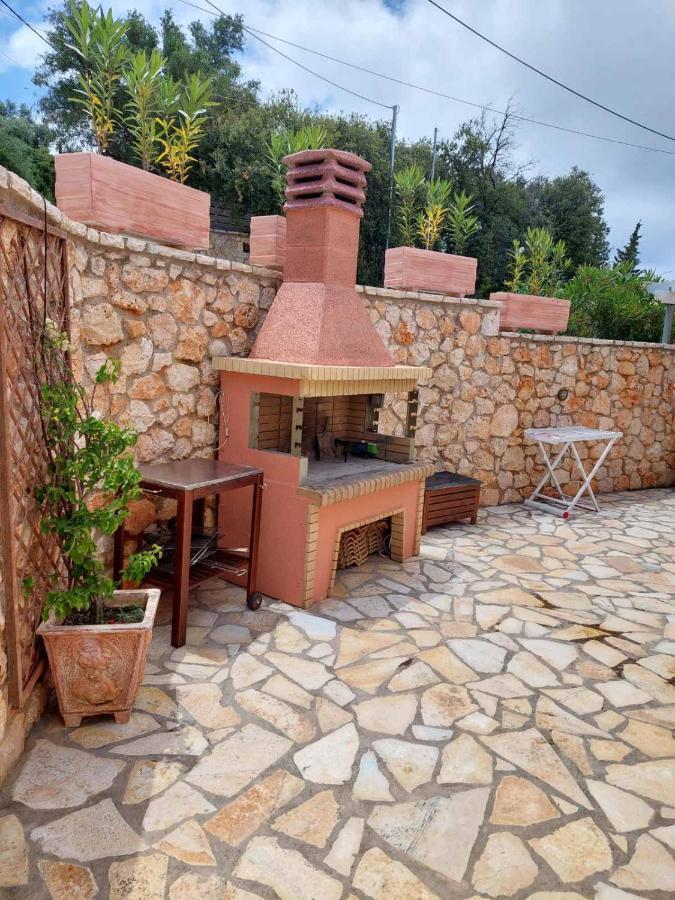 Villa Nereid Glafki - Enjoy Summer Sunsets Áyios Nikítas Buitenkant foto
